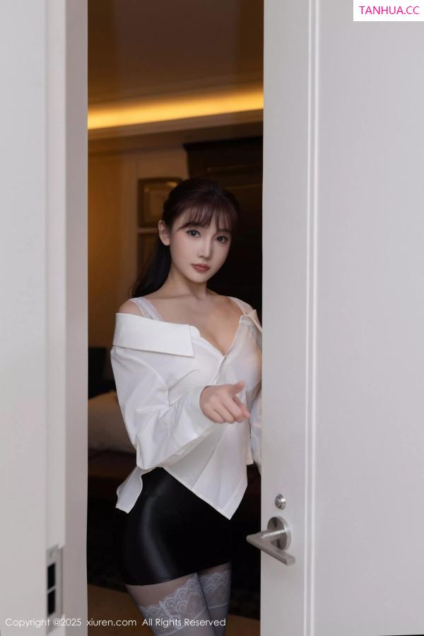陆萱萱  [XiuRen]高清写真图 2025.04.17 No.10166 陆萱萱 白色衬衫第10张图片